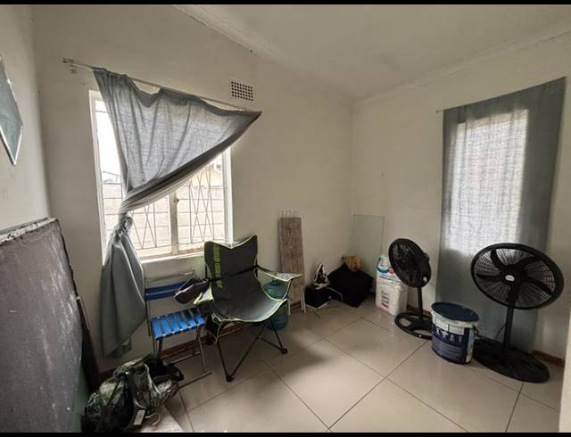 4 BEDROOM HOUSE FOR SALE IN SOPHIATOWN
